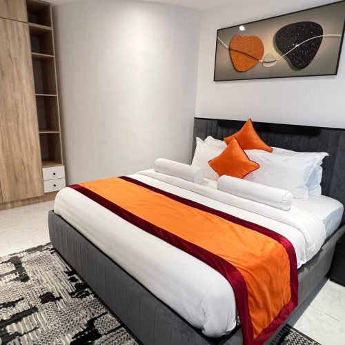 One Bedroom Apartment